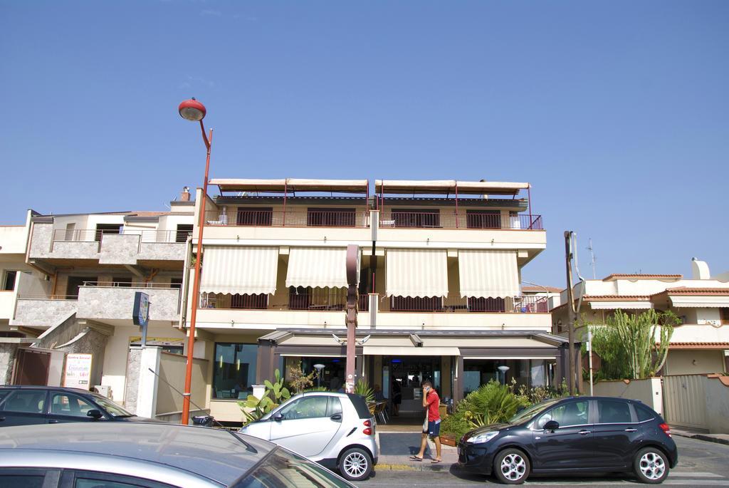 B&B La Sirena Санта-Тереза-ди-Рива Экстерьер фото