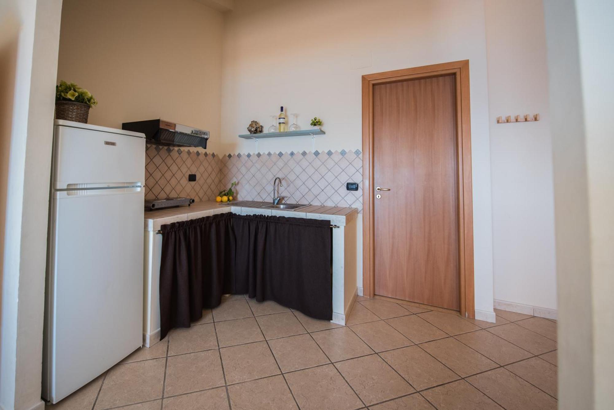 B&B La Sirena Санта-Тереза-ди-Рива Экстерьер фото