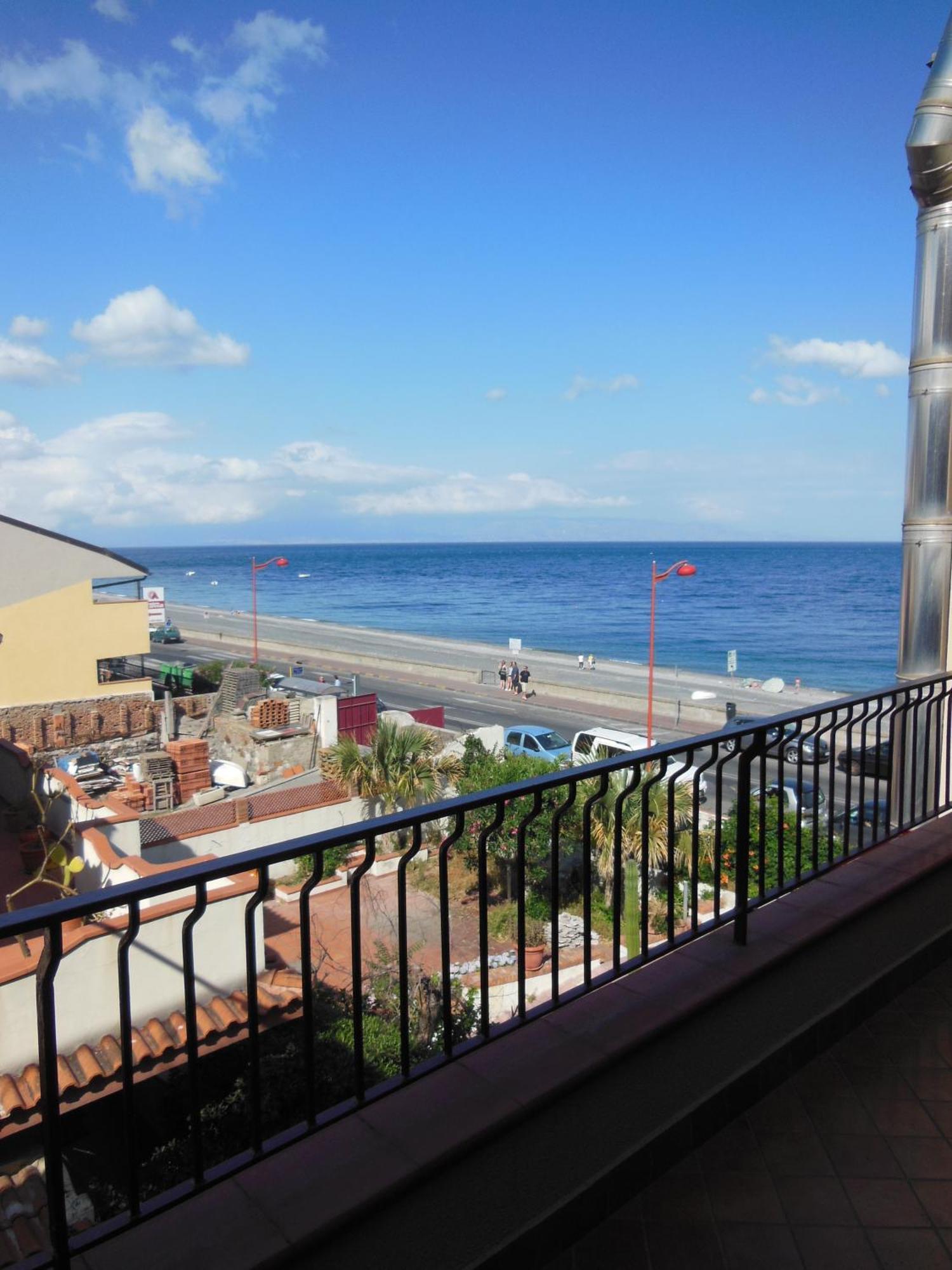 B&B La Sirena Санта-Тереза-ди-Рива Экстерьер фото