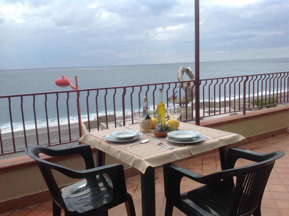 B&B La Sirena Санта-Тереза-ди-Рива Экстерьер фото
