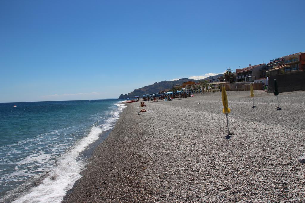 B&B La Sirena Санта-Тереза-ди-Рива Экстерьер фото